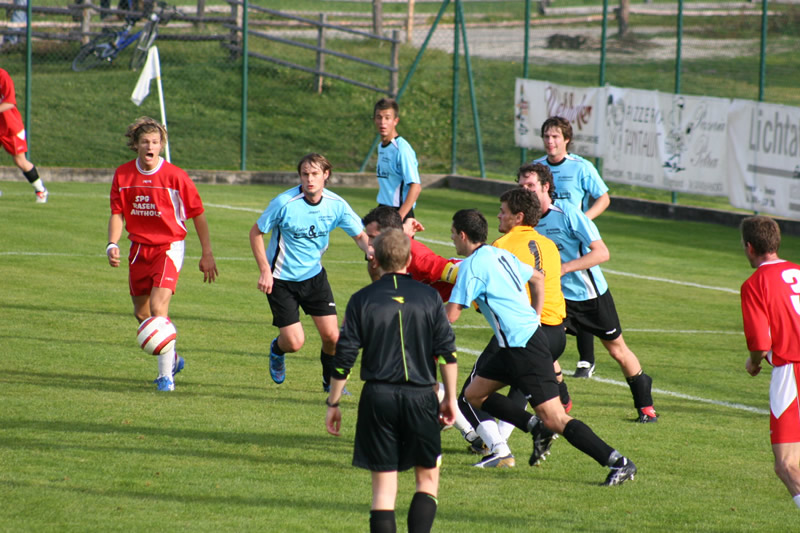 gal/08. Spieltag- SV Reischach-Rasen/2006-10-24 - SVR gg. Rasen-Antholz 120.jpg